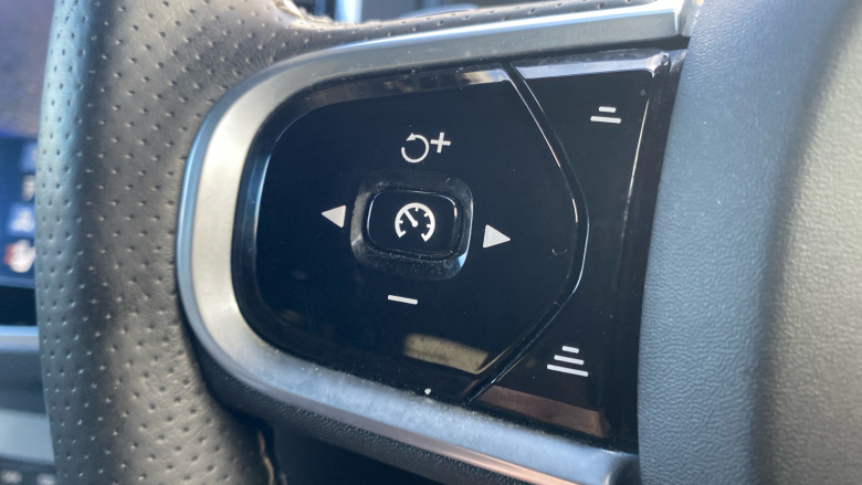 Volvo Xc90 2.0 T8 Hybrid R DESIGN Pro 5dr Geartronic Estate